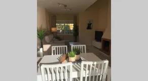 VIVE JEREZ Casa de lujo con piscina y barbacoa en la mejor zona de Jerez de la Frontera - Image 4