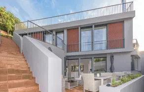 Estoril Village Guest House - Image 4