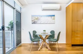 2BR Study Oasis in Beautiful Bulimba - Image 5