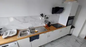 Beautiful & cosy 3 bedrooms full accommodation - Image 4