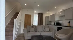 Luxury Sovereign House - Image 4