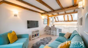 Stable Annex Bisham - Vibrant 1 Bed With Parking - Image 4