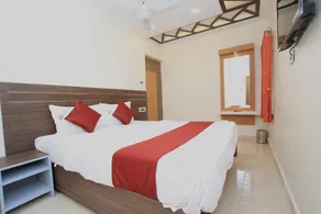 OYO Hotel O Serene Inn - Image 2