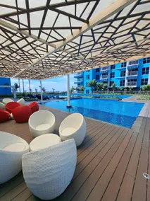 Spacious 1BR Apt with Seaview & Pool View near Okada, MOA & Airport - Image 4