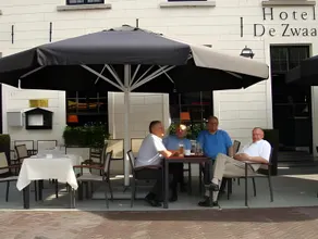 Square Boutique Hotel & Brasserie - Image 5