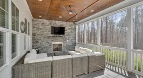 Family Friendly Home Near Duke - Huge Yard, Movie & Game Room - Image 5