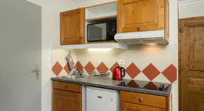 Apartment Aiglons - Central Chamonix Mountain Haven - Image 3