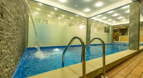 High Garden Hotel - Image 4