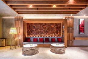 Rezen Kingtown Hotel Chongqing Xinpaifang - Image 4