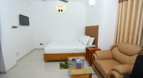 Hotel Blue Castle - Image 2