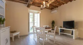 Garden Relays Villa Rosy - Image 2