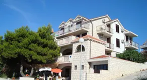 Villa Adagio Apartments - Image 3