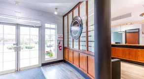 Gordon Hall Residence - Image 5