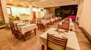 Chaaya inn Hotel - Image 4