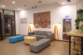 Hanting Hotel Haicheng Xinghai Street Wanda - Image 5