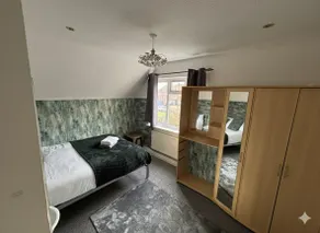 Canterbury Luxury Stay - Image 4