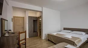Airport House - Image 2
