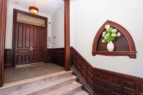Maverick Suites at 245 Newbury St - Image 3