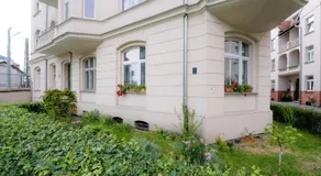 Cosy Balcony Apartment - Image 4