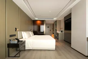 Atour Hotel Wuhan Hankou Financial Center - Image 3
