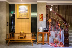 Country Garden Hotel - Image 2