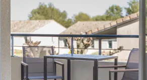 Lumaïa - Vue cité, terrasse & Piscine - Image 5