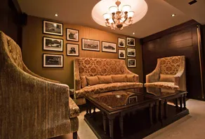 The Regent - Image 2