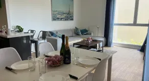Havre paisible pres de Paris - Terrasse vue jardin avec oiseaux, parking double portail et ascenseur direct, Metro 13 a 6 min a pied - Image 2