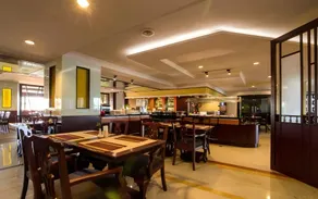 City Beach Resort - Image 4