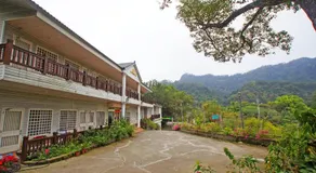 Bao Kang Flower Farm - Image 5