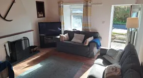 Blaneys Coastal Cottage - Image 2