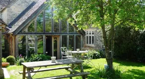 The Swan Inn Swinbrook - Image 4