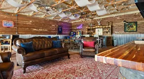 Roadrunner Inn and Log Cabins - Image 4