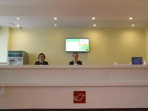 Shell Xinyu City Railway Station Plaza Hotel - Image 2