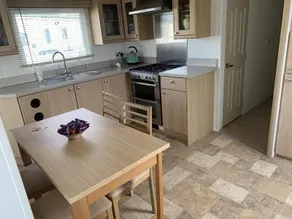 Charming 5-Beds Caravan in beautiful Seton Sands - Image 5