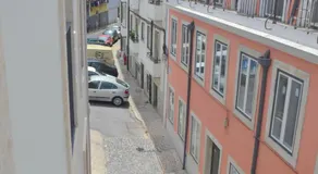 TP BOMBARDA 5, Lisbon Deluxe Apartment - Image 5