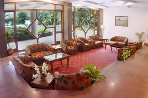 Maya's Kings Kourt  - Image 4