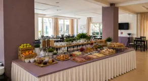 Hotel Villa Tina Easy Stay - Image 3