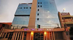 Lucky Star Hotel - Image 3