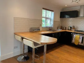 Cosy 3 bedroom home with parking in Middlesbrough - Image 5