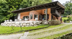 Alpin-Chalet in Alleinlage in Bad Ischl - Wald, Kamin, Sauna und Badeplatz - Image 3