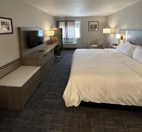 Brady Hotel - Image 2