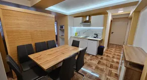 Royal Apartments & Rooms - Image 3