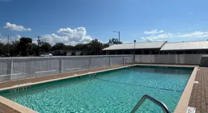 Royal Inn - Image 2