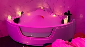 Seductive Love Room in border of Monaco - Image 5