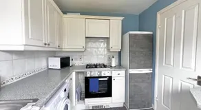 Gordon Home Ashford with Spacious Parking in Secure Neighbourhood - Image 3