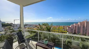 Vibing & Liming Ericeira - Image 4