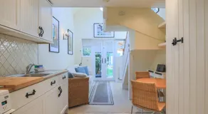 Acorn Lodge Windsor - Pass the Keys - Image 3