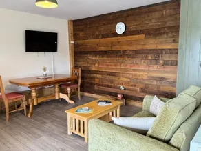 The Hugo stable Cosy getaway in Hambledon - Image 2
