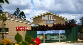 Gin Gin Village Motor Inn Motel QLD - Image 5
